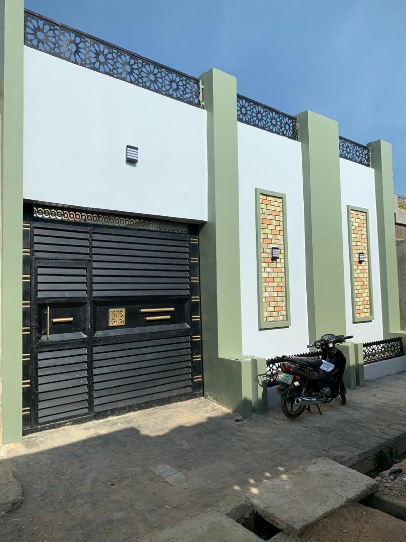 Spacious 5-Bedroom Family Home at Dorayi Babba, Kuntau Old Airport – Kano